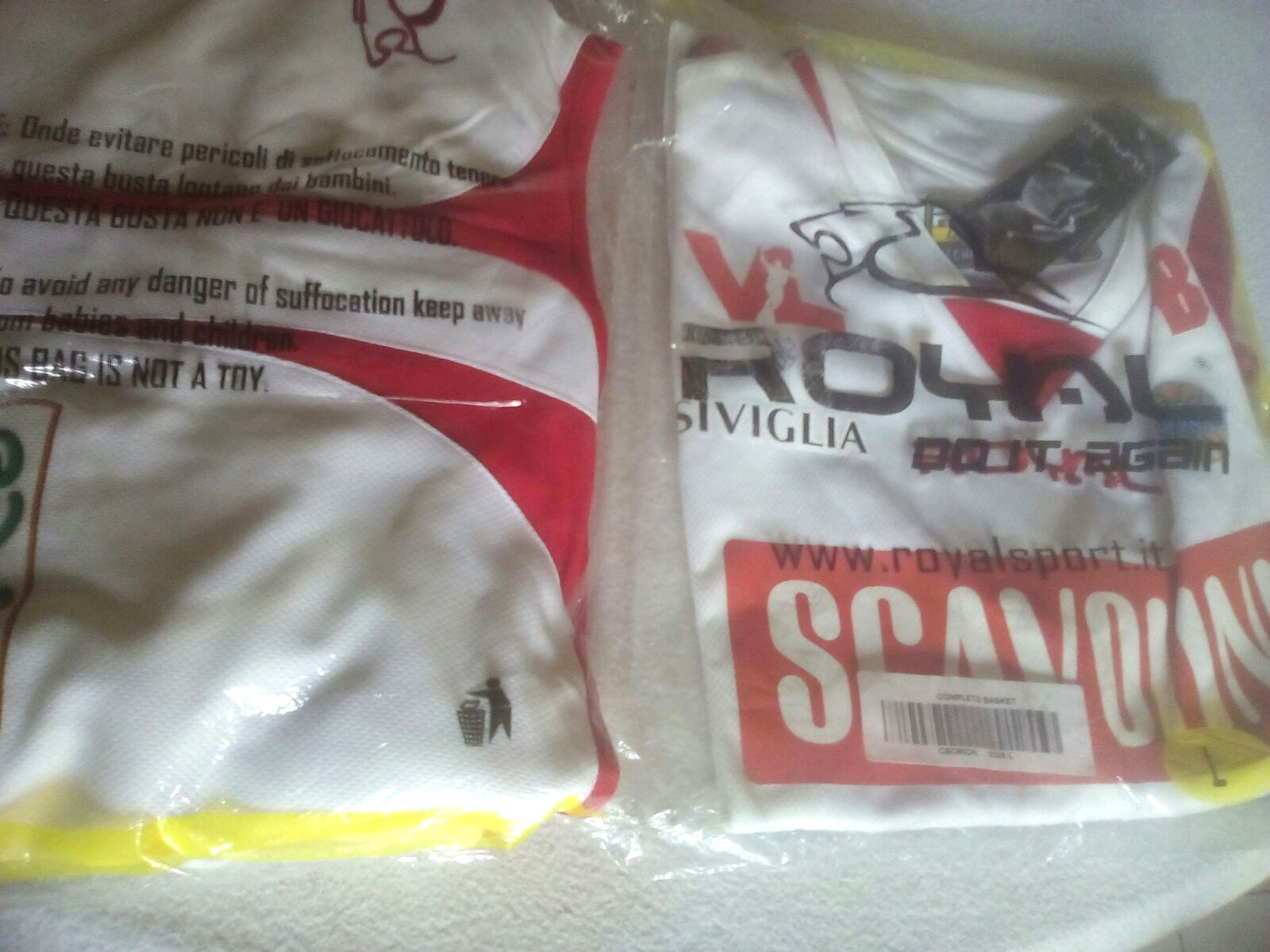 ROYAL SPORT - Completo ufficiale della Scavolini Basket - immagine 2